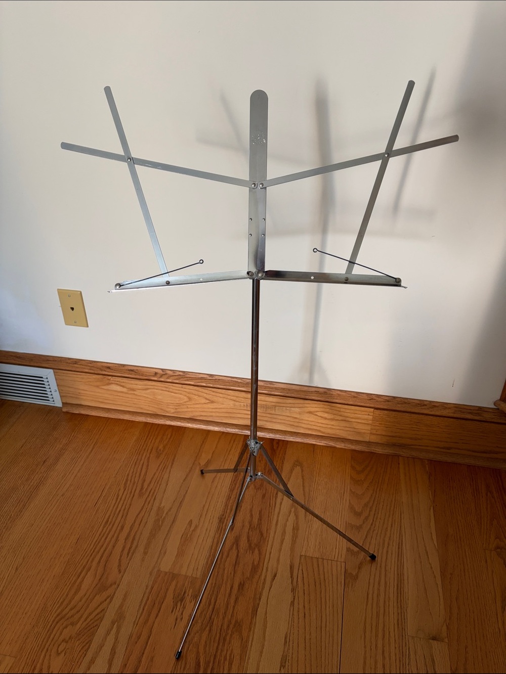 Hamilton Silver Folding Sheet Music Stand